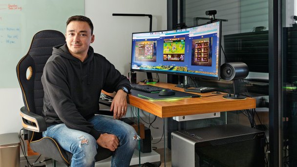 Один из основателей Nexters Inc. Борис Герцовский (Фото Anna Huix для Forbes)