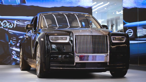Rolls-Royce Phantom (Фото Martyn Lucy / Getty Images)