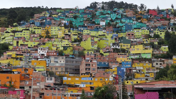 Богота, столица Колумбии, признана пионером стрит-арта, да и вся Колумбия — это один большой арт-объект 