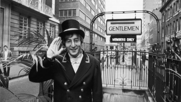Джон Леннон (Фото Ron Case / Keystone / Hulton Archive / Getty Images)