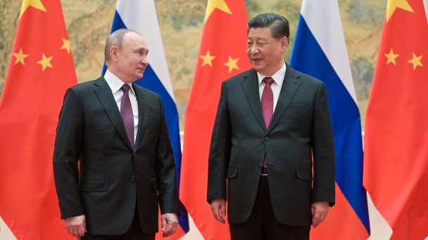 Владимир Путин и председатель КНР Си Цзиньпин во время встречи в государственной резиденции Дяоюйтай в Пекине (Фото Алексея Дружинина/пресс-служба президента РФ/ТАСС)