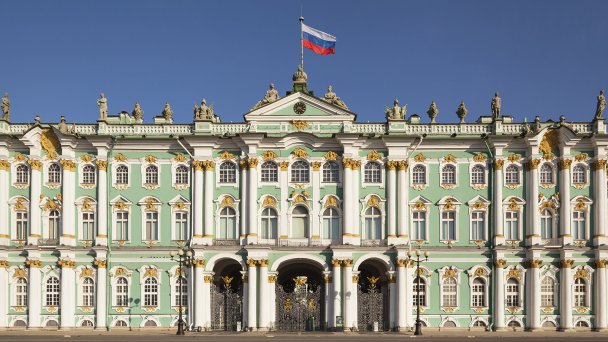 Здание Эрмитажа в Санкт-Петербурге (Фото Eye Ubiquitous/Universal Images Group via Getty Images)