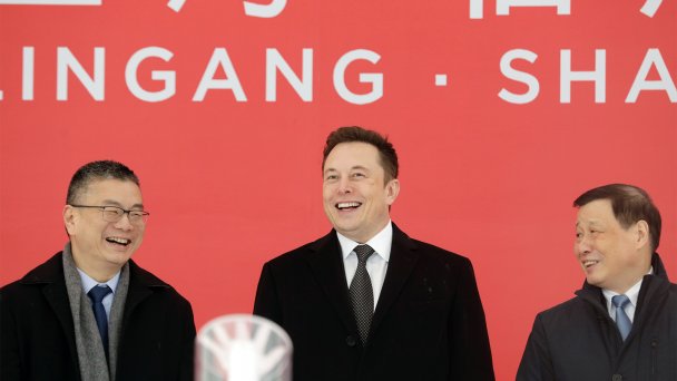 Илон Маск (Фото Qilai Shen / Bloomberg via Getty Images)
