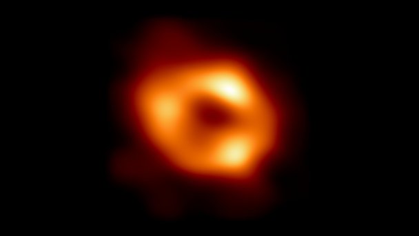 Первое изображение черной дыры в центре Млечного Пути. (Фото ESO)