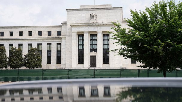 Здание Правления ФРС США в Вашингтоне (Фото Sarah Silbiger / Reuters)