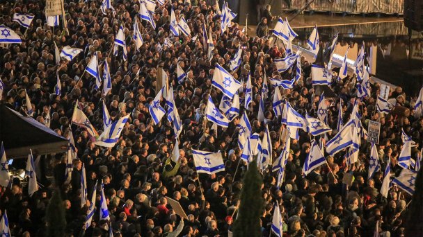  Акция протеста в Тель-Авиве против политики премьер-министра Израиля Биньямина Нетаньяху (Фото Zuma / TASS)
