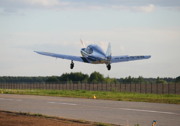 Соревнования по высшему пилотажу прошли в новом авиапарке Михеево