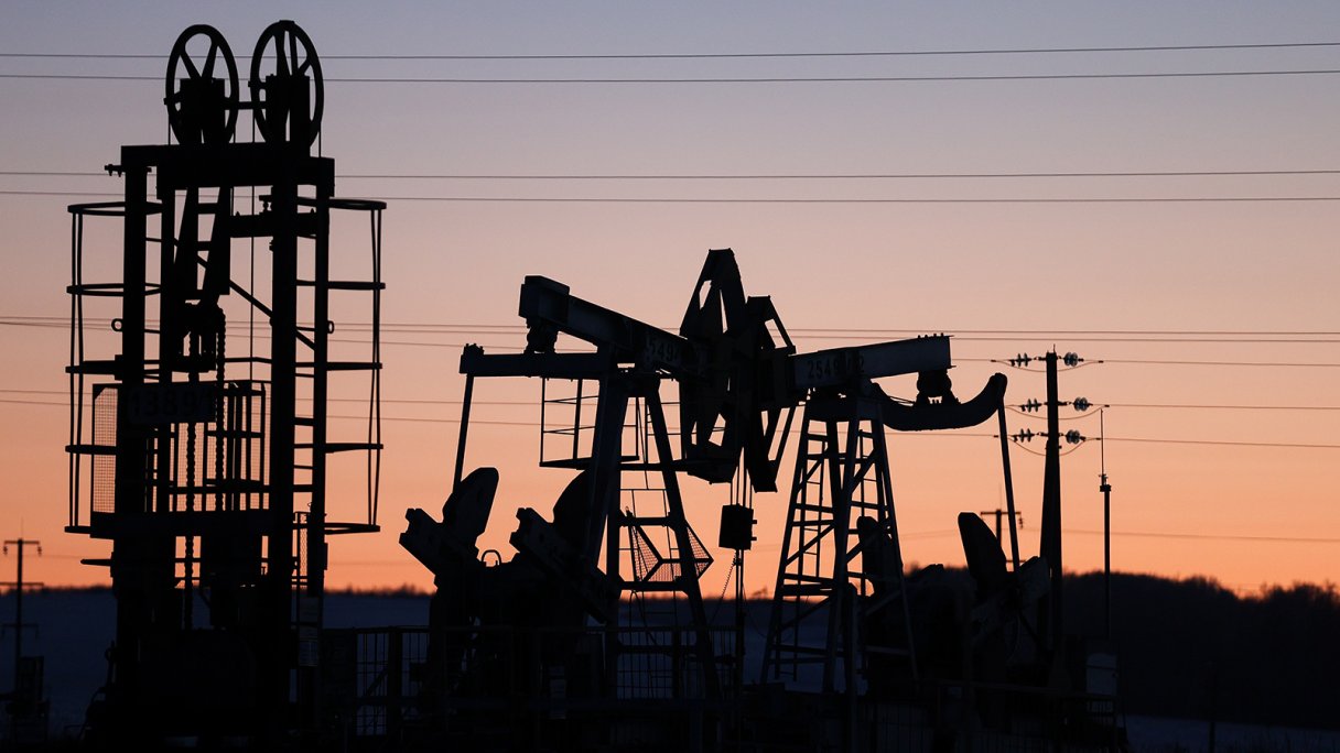 Средняя цена российской нефти Urals поднялась выше $70 | Forbes.ru