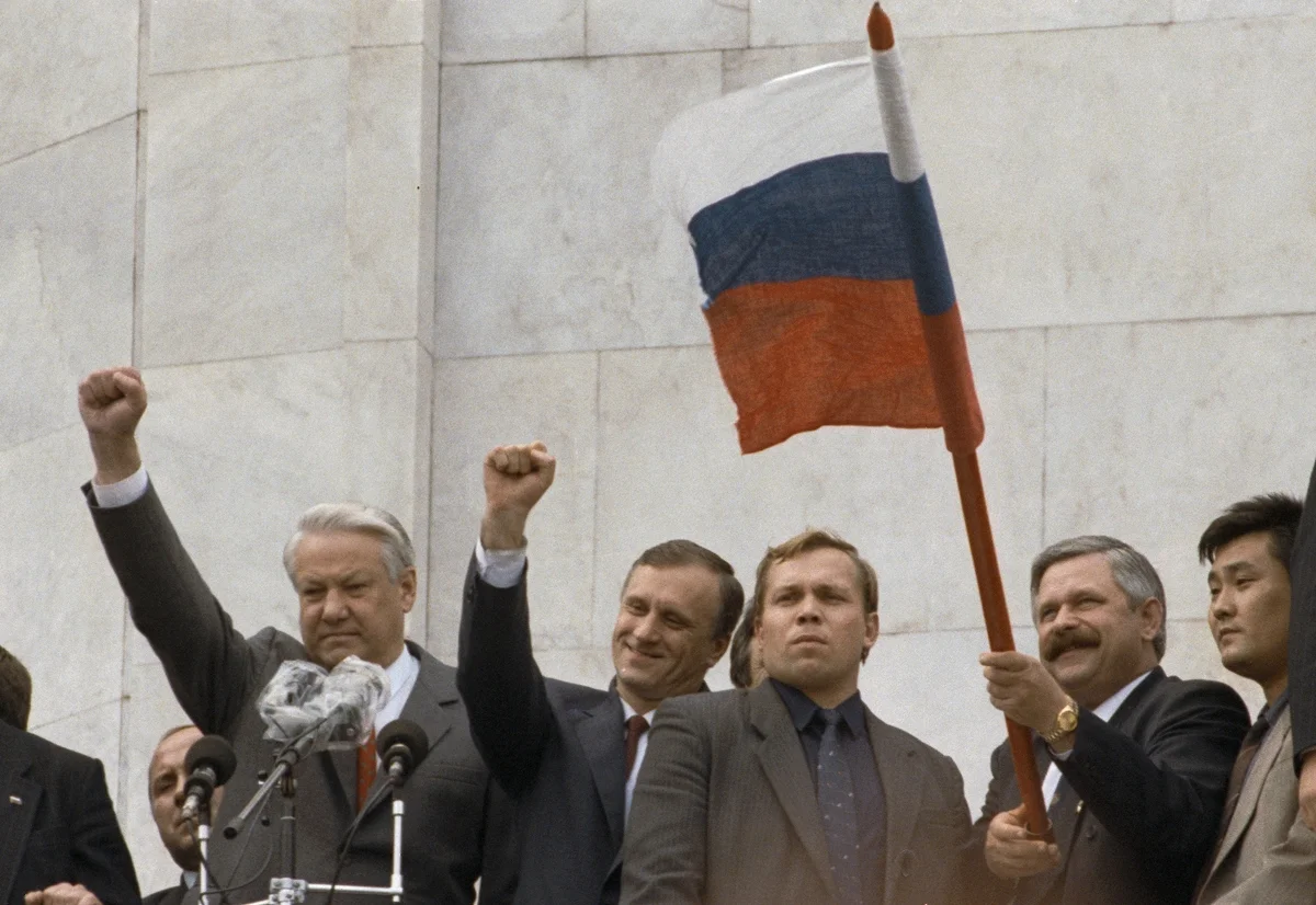 22 августа. «Митинг победителей» у Белого дома