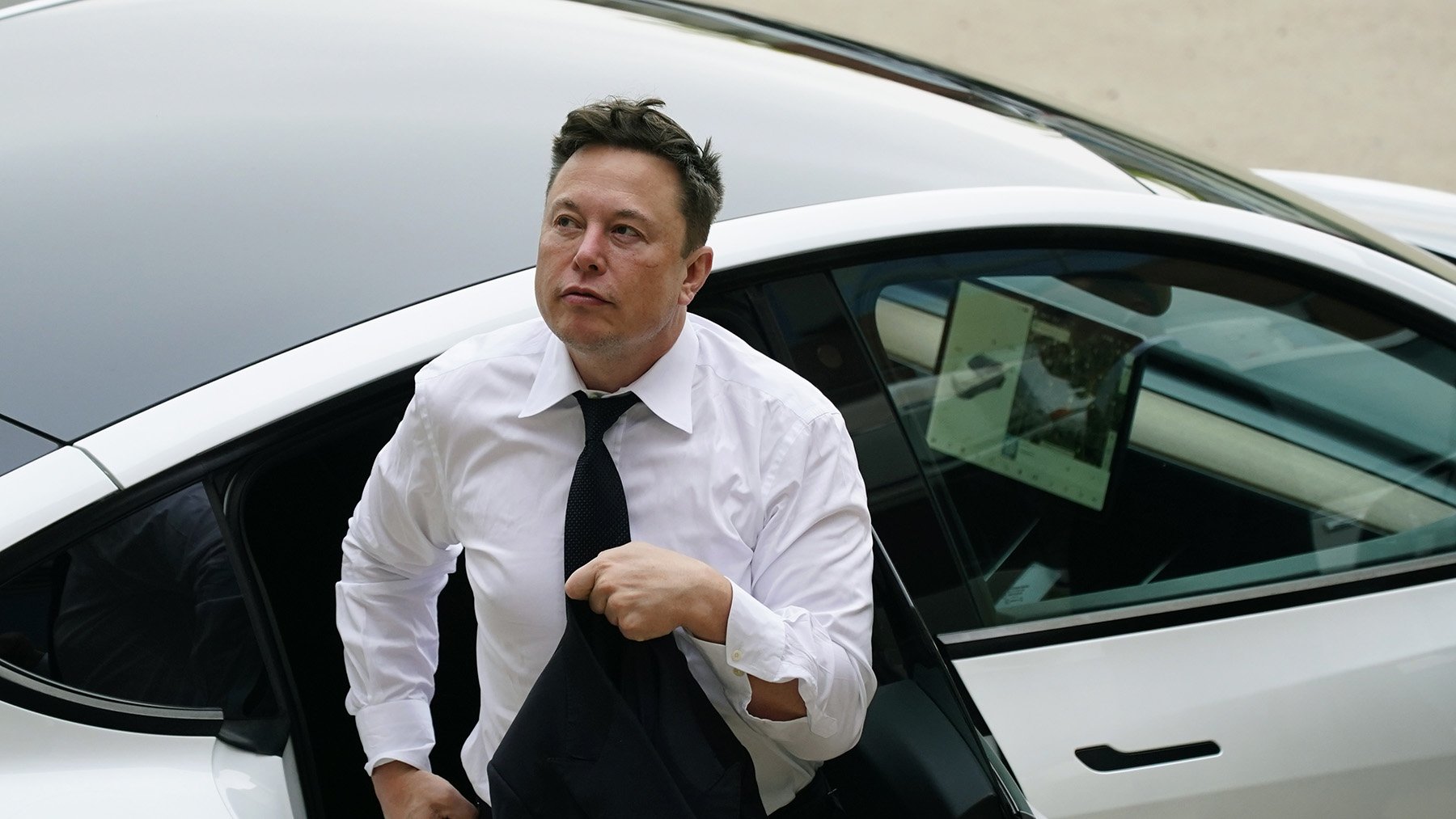 <b>Илон</b> <b>Маск</b> с момента опроса в Twitter продал акции Tesla более чем на $10 мл...