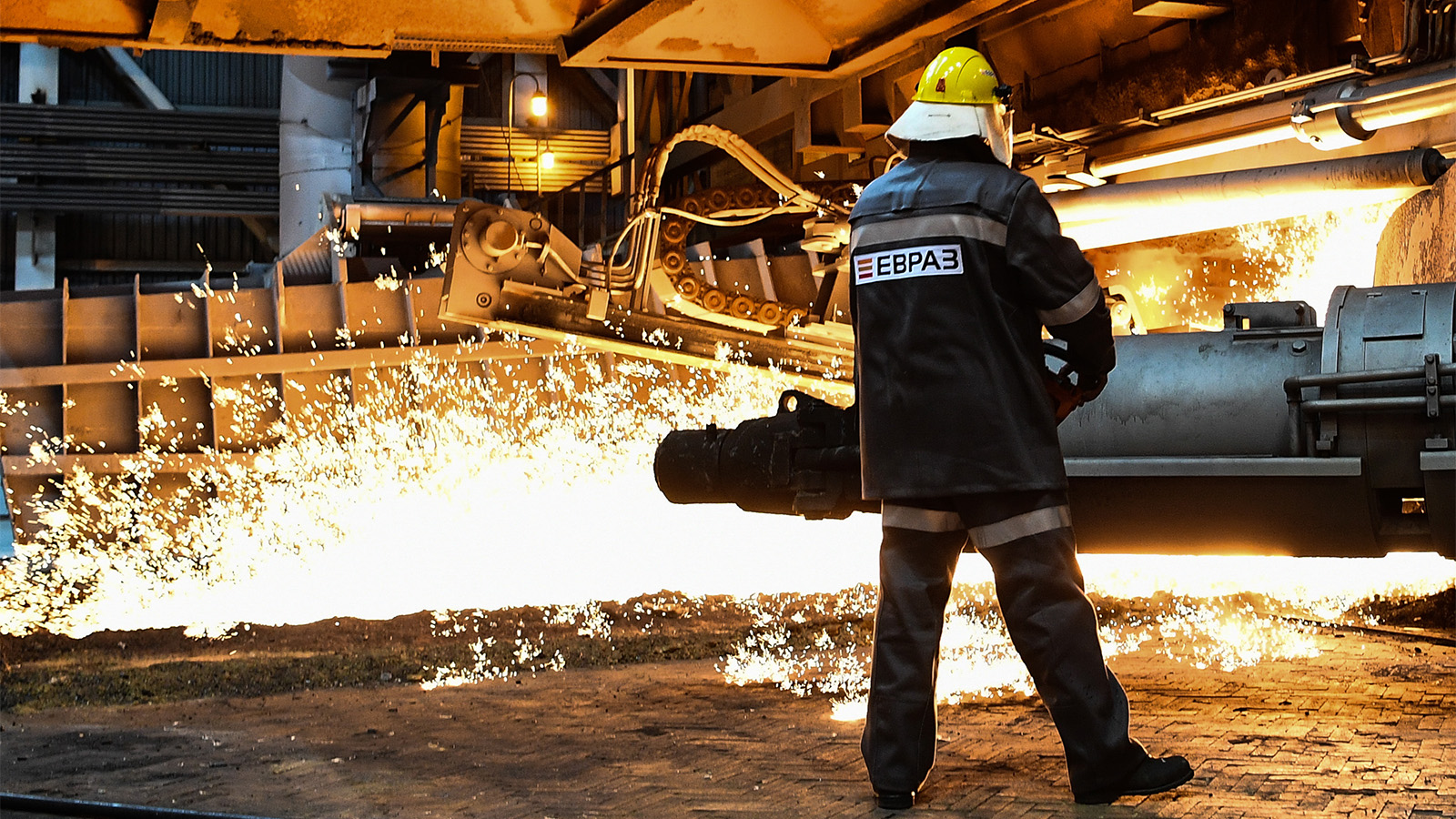 Евраз металл инпром лого. Евраз металл инпром лого. Евраз санкции. Евраз 30 лет. Абрамов евраз.