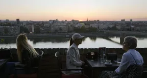 «Мы решили рискнуть»: как живут и строят бизнес переехавшие в Сербию россияне
