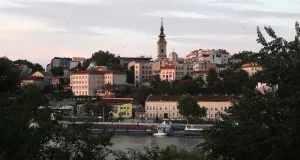 Почему все больше релокантов отказываются от Европы и остаются в Сербии и Армении