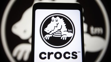 1000 crocs online