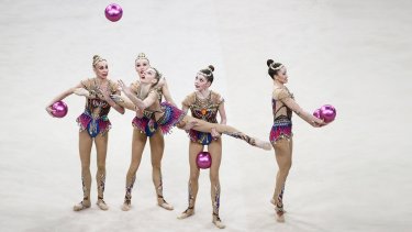 kingplayclub.ru :: Танцевальное выступление американской гимнастки набрало миллионы просмотров (ВИДЕО)