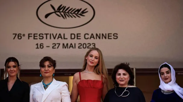 Создатели фильма «Хлеб и розы» на Каннском кинофестивале (источник: Public domain)