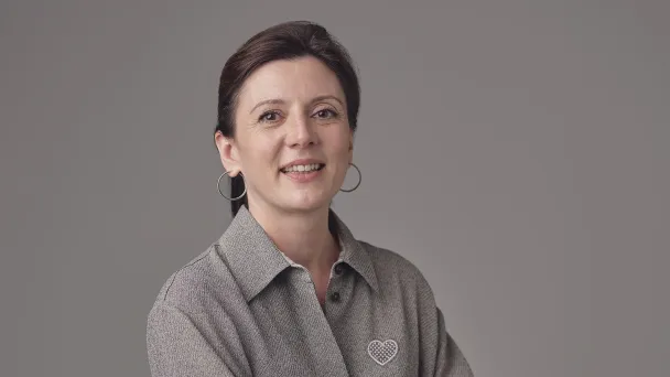 Анна Клепиковская (Фото Ивана Кайдаша для Forbes Woman. На Анне: рубашка The Row, брюки Brunello Cucinelli, украшения Mercury) 