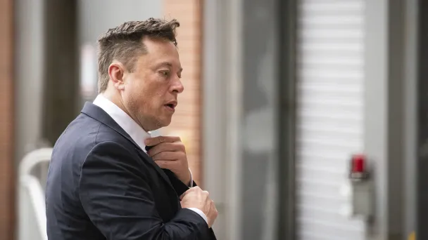 Илон Маск (Фото Al Drago / Bloomberg via Getty Images)