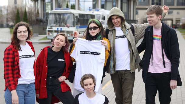 Активисты и сотрудники студенческого журнала DOXA (Фото Сергея Бобылева / ТАСС)