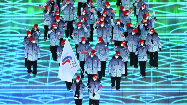 Российские спортсмены во время церемонии открытия Олимпийских игр в Пекине в 2022 году (Фото Ramsey Cardy / Sportsfile via Getty Images)