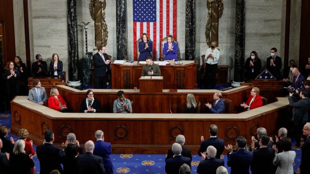 Владимир Зеленский выступает на совместном заседании Конгресса США в Вашингтоне, 21 декабря 2022 года (Фото Evelyn Hockstein / Reuters)