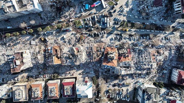 Последствия землетрясения в Марасе, Турция. (Фото Ahmet Akpolat / dia images via Getty Images)