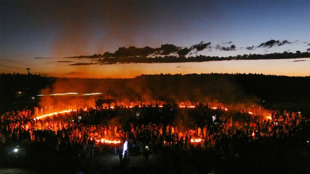 Фестиваль «Архстояние» в деревне Никола-Ленивец в 2022 году (Фото Михаила Терещенко / ТАСС)