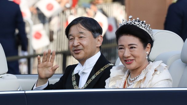 Император Нарухито и его супруга (Фото Takashi Aoyama / Getty Images)