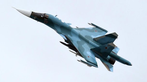 Истребитель-бомбардировщик Су-34 (Фото Глеба Щелкунова / Коммерсантъ)