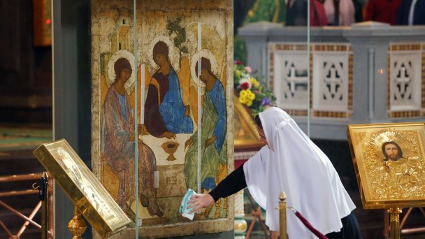 Икона «Троица» в храме Христа Спасителя (Фото Ярослав Чингаев / Агентство «Москва»)