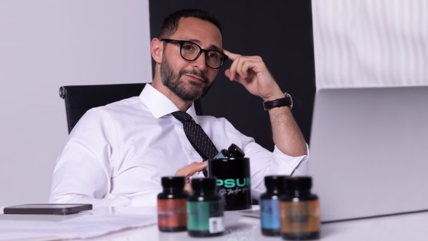 Полезный путь: как Александр Дзидзария создал бренд витаминов IPSUM