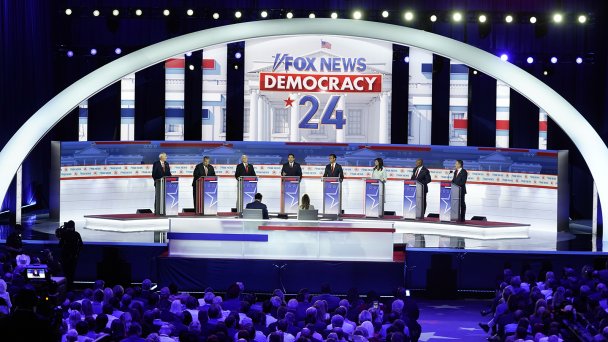 Первые дебаты кандидатов Республиканской партии на пост президента США в Милуоки (Фото Morry Gash / AP / ТАСС)