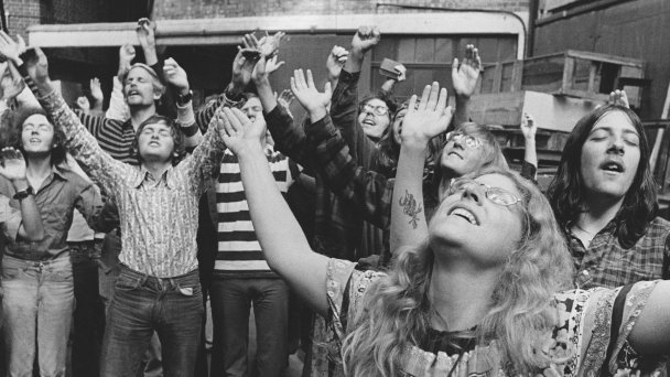 Члены неформальной христианской группы под названием «Дети Бога» 1971 год (Фото Getty Images)
