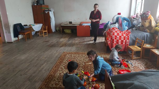 Беженцы в детском саду в Масисе (Фото Алексея Боярского)