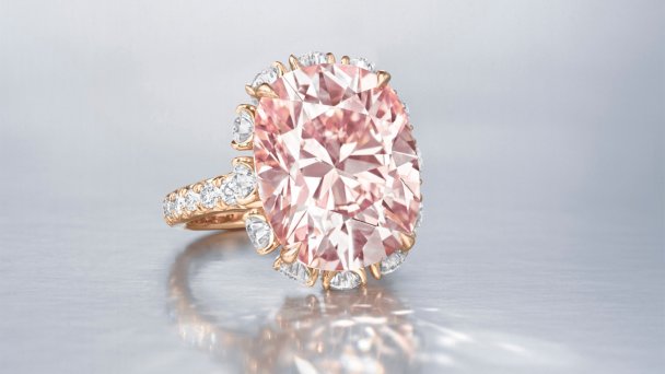 Кольцо с розовым бриллиантом Pink Supreme (Фото Christie’s) 