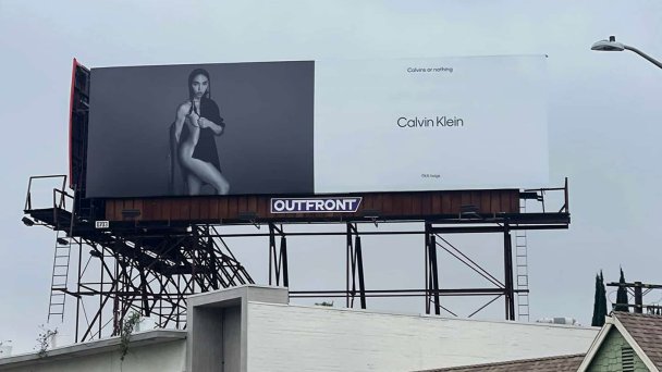 Реклама Calvin Klein с участием певицы FKA Twigs (Фото Getty Images)