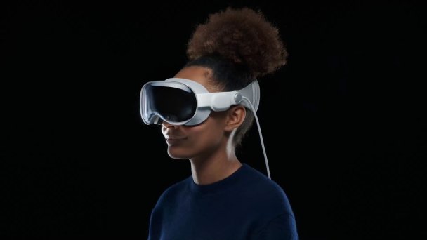 Очки виртуальной и дополненной реальности Apple Vision Pro