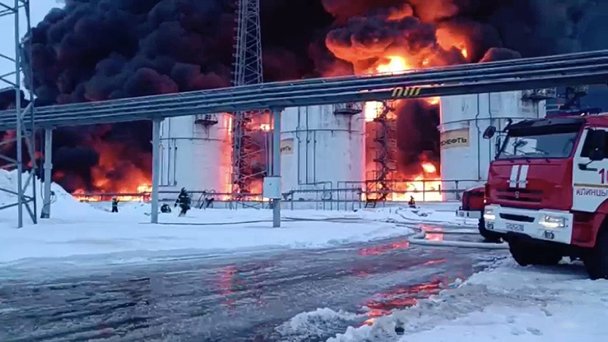 Пожар на клинцовской нефтебазе (Фото AP / TASS)