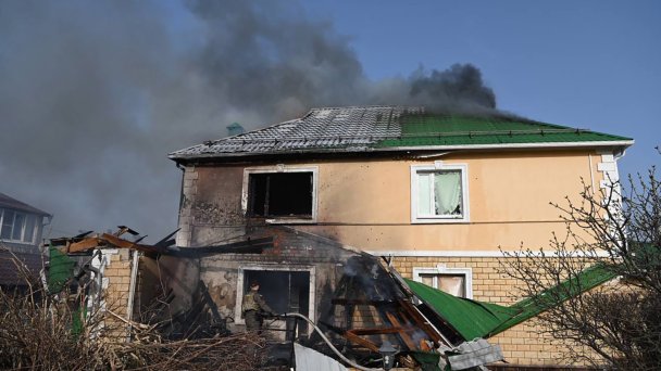 Повреждение дома в Белгороде (Фото Настоящий Гладков / Telegram)