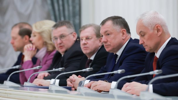 Во время встречи президента с новым составом кабинета министров в Кремле. (Фото Вячеслава Прокофьева / ТАСС)