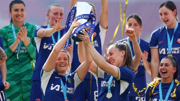 «Челси» выиграли трофей женской суперлиги Barclays (Фото Clive Brunskill / Getty Images)