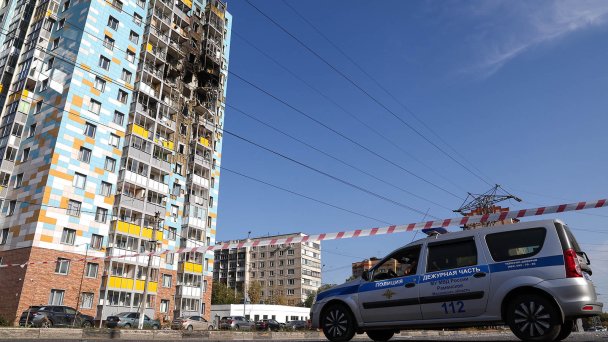 Раменское. Повреждения в многоквартирном доме в результате падения БПЛА (Фото Сергея Булкина / ТАСС)