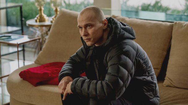 Кадр из фильма  «Анора»