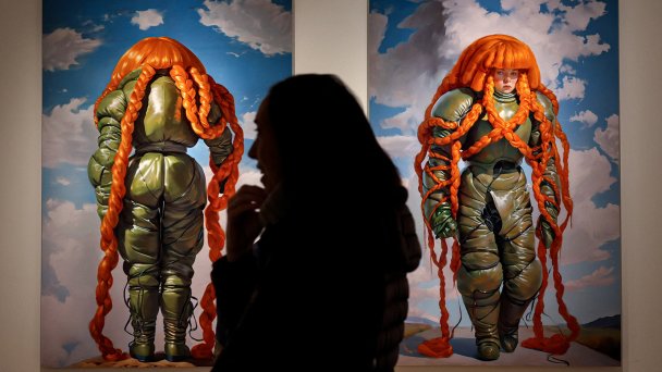 Аукцион произведений, созданных с помощью искусственного интеллекта (Фото Brendan McDermid / Reuters)