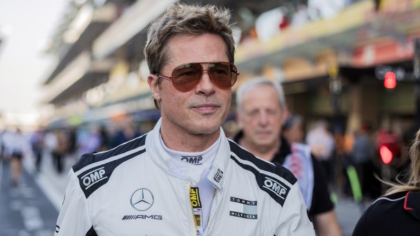 Брэд Питт на съемках фильма «F1» (Фото Jay Hirano / AFLO via Reuters)
