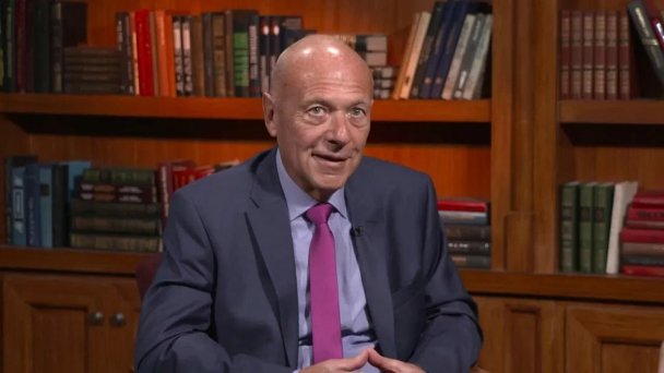 Андрей Козырев (Кадр «Голос Америки» / YouTube)