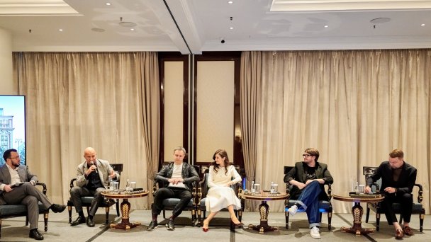 Дмитрий Озман, директор по развитию Forbes Russia, президент Forbes Club; Александр Соркин, ресторатор, партнер Novikov Group; Юрий Баранов, директор продюсерской компании MuzArt; Оксана Леоненко, генеральный директор The Carlton, Moscow; Георгий Ростовщиков, основатель и генеральный директор Fashion Hub Russia, президент международной ассоциации байеров International Buyer Hub; Сергей Яковлев, министр туризма и промыслов Нижегородской области (Фото DR)