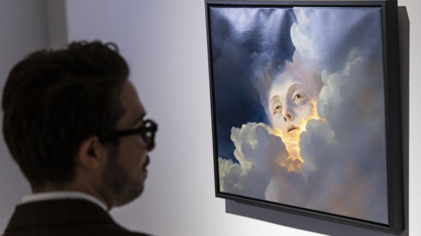 Работы, созданные с помощью искусственного интеллекта, на выставке Christie's (Фото EPA / TASS)