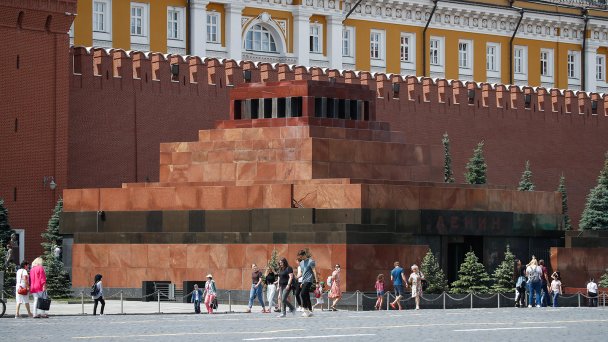 Москва. Мавзолей В. И. Ленина (Фото Артема Геодакяна / ТАСС)