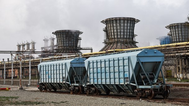На территории предприятия АО «Невинномысский азот» (Фото: Эрик Романенко / ТАСС)